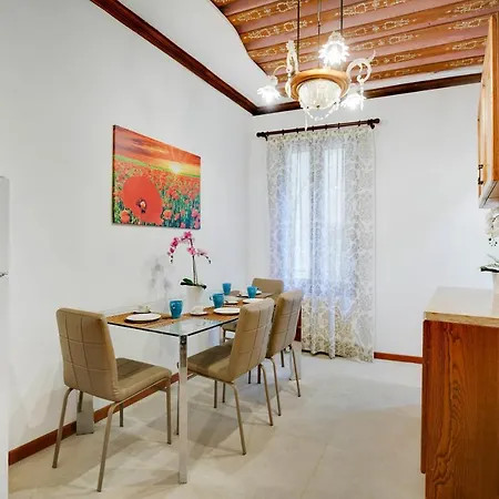 Ca' Rialto Apartment *